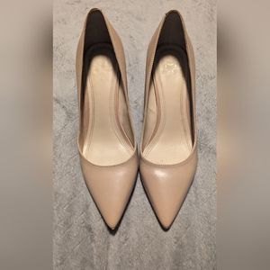 Marc Fisher Ltd leather sole 7M blush/nude chunky heels (2 inch heels height)